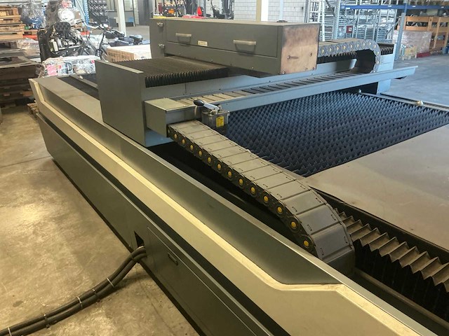2014 gnlaser gn-c3015 lasersnijmachine - afbeelding 7 van  29