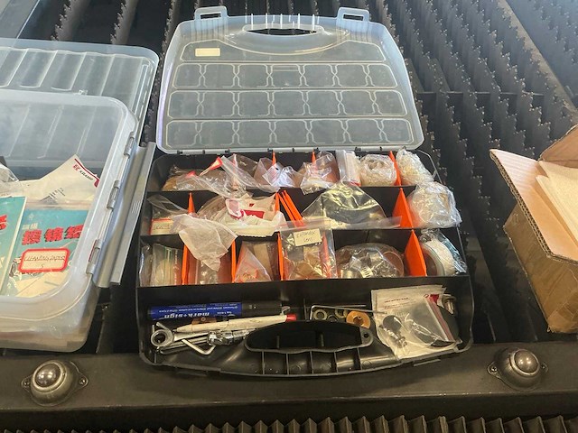 2014 gnlaser gn-c3015 lasersnijmachine - afbeelding 13 van  29