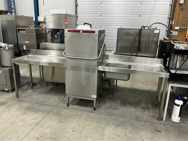 2014 hobart baraid 900-10n vaatwasmachine met aan en afvoertafel - afbeelding 1 van  10