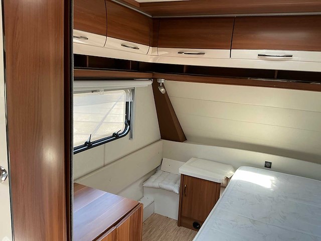 2014 hobby excellent 560ul caravan - afbeelding 16 van  24
