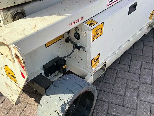 2014 holland lift hl-11812 hoogwerker - afbeelding 3 van  12