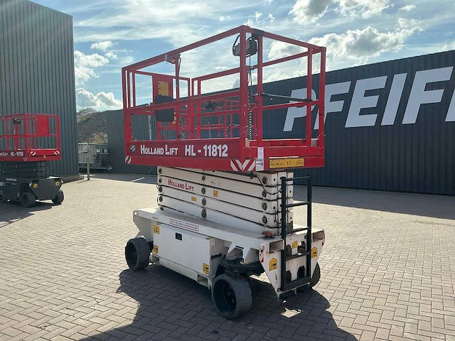 2014 holland lift hl-11812 hoogwerker - afbeelding 5 van  12