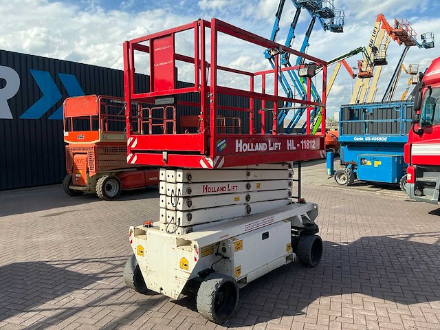 2014 holland lift hl-11812 hoogwerker - afbeelding 6 van  12