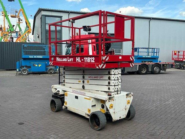 2014 holland lift hl-11812 hoogwerker - afbeelding 2 van  9