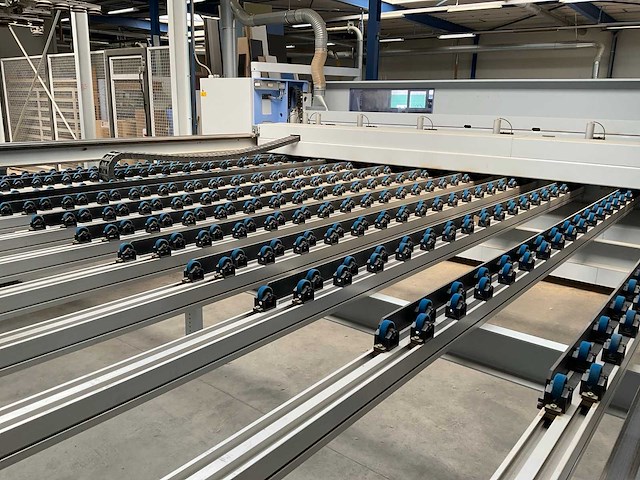 2014 holzma optimat hpp 300/43/43 cnc platen opdeelzaagmachine - afbeelding 27 van  28