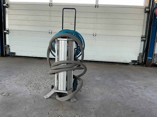 2014 ibix 9 mobiele zandstraler / drukstraalunit, 9 liter, 9 bar - afbeelding 8 van  16