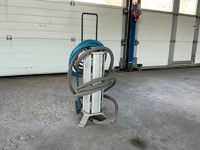 2014 ibix 9 mobiele zandstraler / drukstraalunit, 9 liter, 9 bar - afbeelding 10 van  16