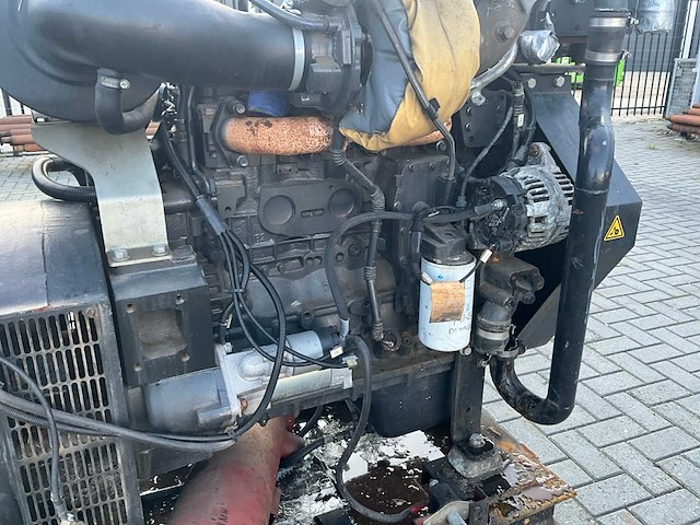 2014 industrie stroomgenerator 120kva - afbeelding 3 van  11