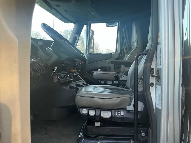 2014 international lonestar sfa 6x4 truck euro 6 - afbeelding 14 van  66