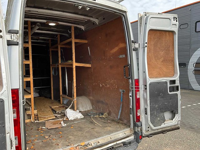 2014 iveco 35c17 daily bedrijfswagen - afbeelding 11 van  34