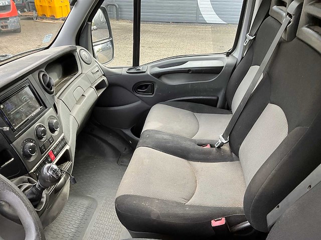 2014 iveco 35c17 daily bedrijfswagen - afbeelding 32 van  34