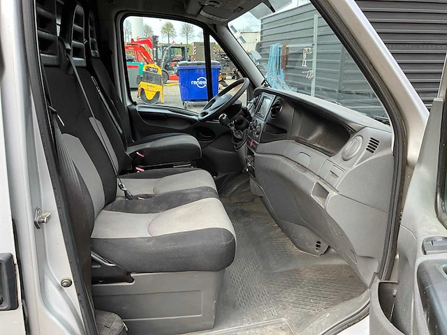 2014 iveco 35c17 daily bedrijfswagen - afbeelding 23 van  34
