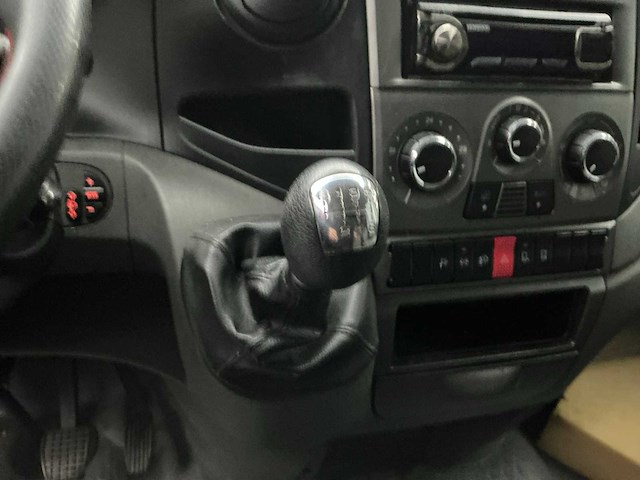 2014 iveco daily r 3.0 bedrijfswagen - afbeelding 7 van  27