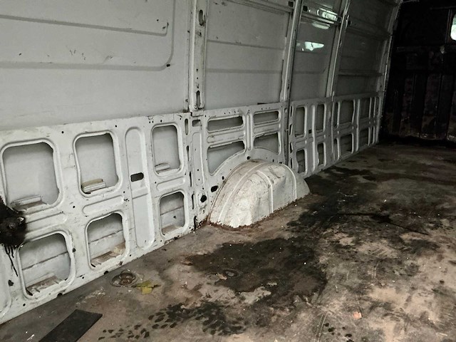 2014 iveco daily r 3.0 bedrijfswagen - afbeelding 11 van  27