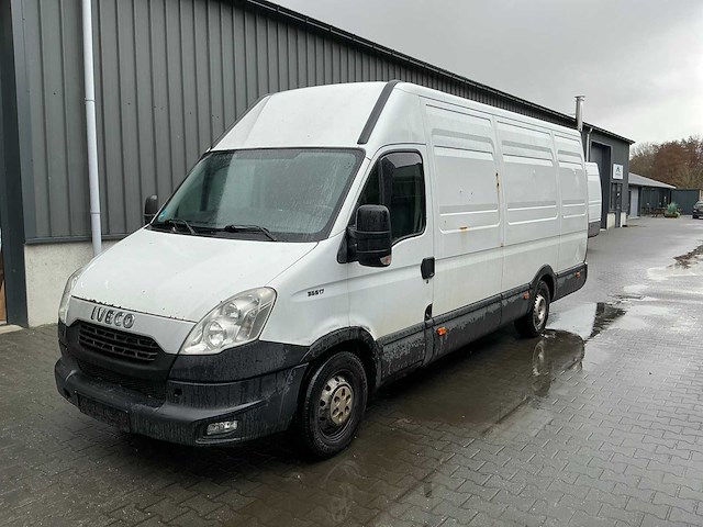 2014 iveco daily r 3.0 bedrijfswagen - afbeelding 1 van  27