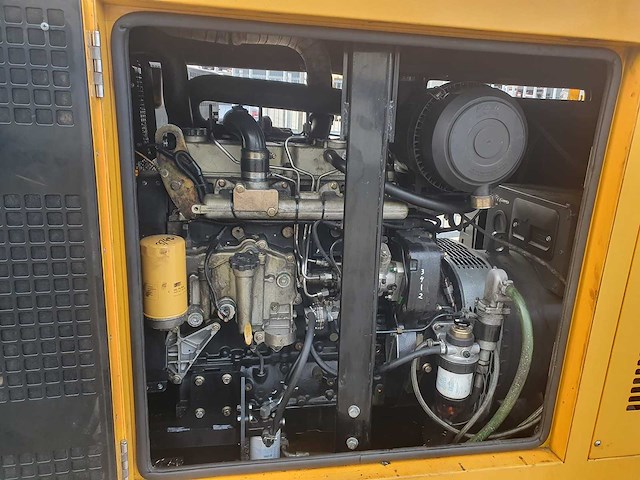 2014 jcb g90qx stroomgenerator 80kva - afbeelding 3 van  16