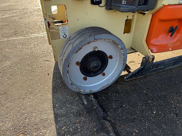 2014 jlg 2030 es schaarhoogwerker - afbeelding 19 van  21