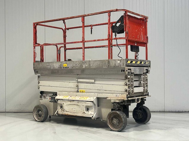 2014 jlg 2646 es schaarhoogwerker - afbeelding 1 van  6