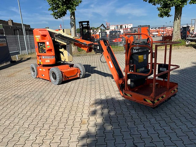 2014 jlg e300ajp hoogwerker - afbeelding 26 van  30