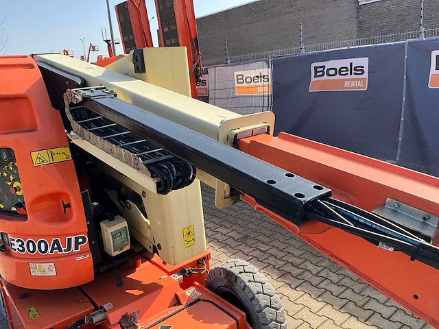 2014 jlg e300ajp hoogwerker - afbeelding 4 van  21