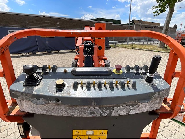 2014 jlg e400ajpn narrow hoogwerker - afbeelding 3 van  15