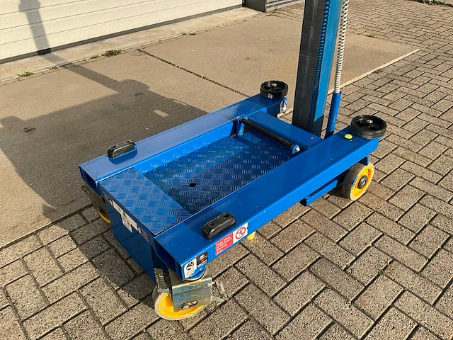 2014 jlg powertower nano hoogwerker - afbeelding 6 van  9