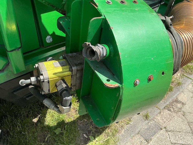 2014 john deere 1505 maaimachine met opvangbak (hoogkipper) - afbeelding 8 van  39