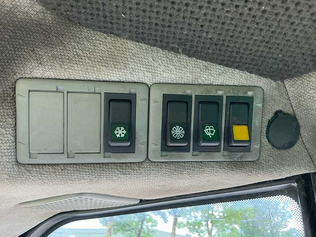2014 john deere 1505 maaimachine met opvangbak (hoogkipper) - afbeelding 24 van  39