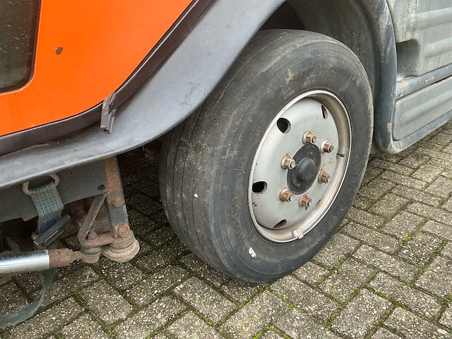 2014 johnston 158b 101t zelfrijdende veegmachine - afbeelding 12 van  37