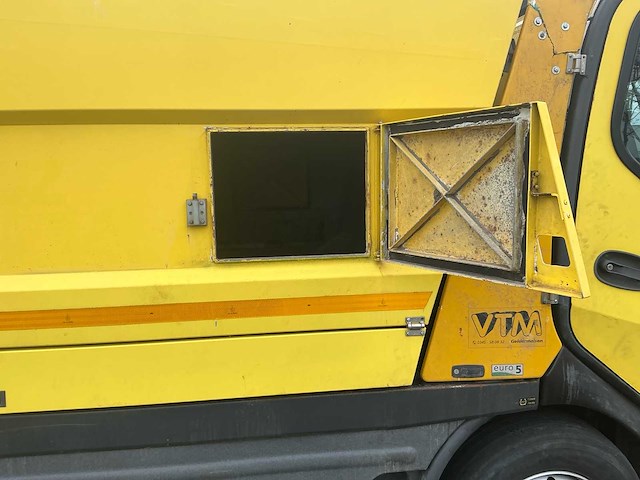 2014 johnston 158b 101t zelfrijdende veegmachine - afbeelding 2 van  16