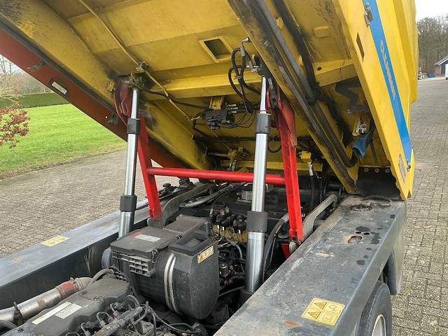 2014 johnston 158b 101t zelfrijdende veegmachine - afbeelding 37 van  42