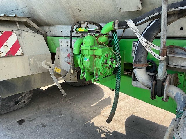 2014 joskin euroliner 24000trs mesttank / watertank - afbeelding 32 van  51