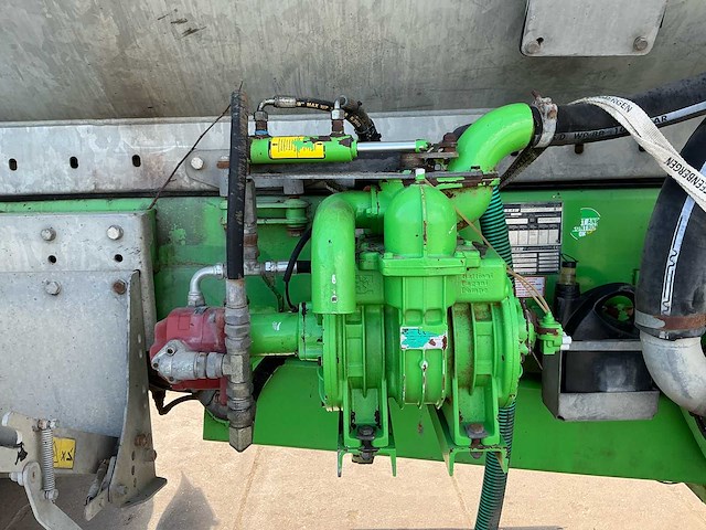 2014 joskin euroliner 24000trs mesttank / watertank - afbeelding 35 van  51