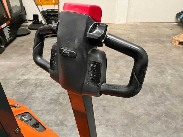 2014 jungheinrich epl110 stapelaar - afbeelding 10 van  13