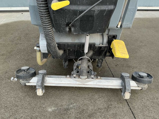 2014 karcher b40 w bp schrob/zuigmachine - afbeelding 13 van  14