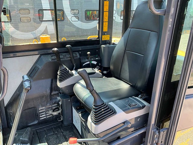 2014 komatsu pc56-7 midigraafmachine - afbeelding 14 van  28