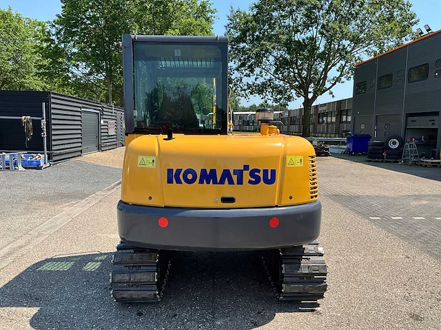2014 komatsu pc56-7 midigraafmachine - afbeelding 18 van  23