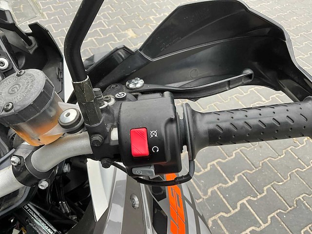 2014 ktm 1190 adventure motorfiets - afbeelding 18 van  18