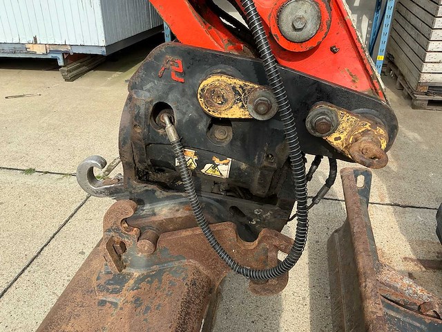 2014 kubota kx080-4 rupsgraafmachine - afbeelding 18 van  31