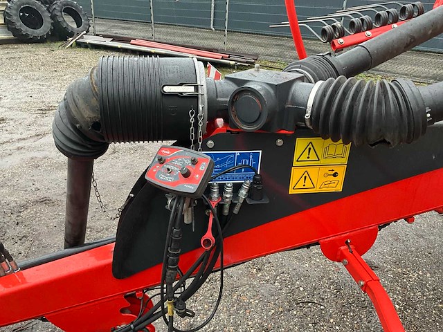 2014 kuhn ga 9531 zwadhark - afbeelding 2 van  23