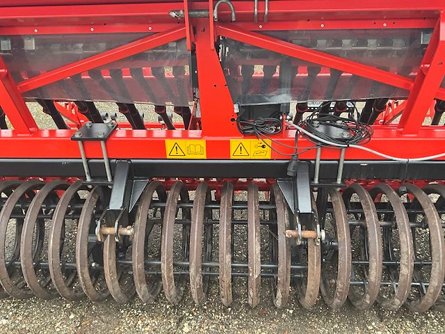 2014 kuhn integra 3003 zaaimachine - afbeelding 2 van  25