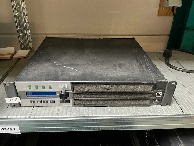 2014 l'acoustics la4 versterker - afbeelding 2 van  4