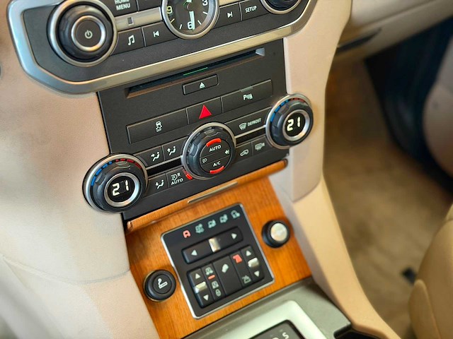 2014 land rover discovery 3.0 scv6 hse personenauto - afbeelding 2 van  31