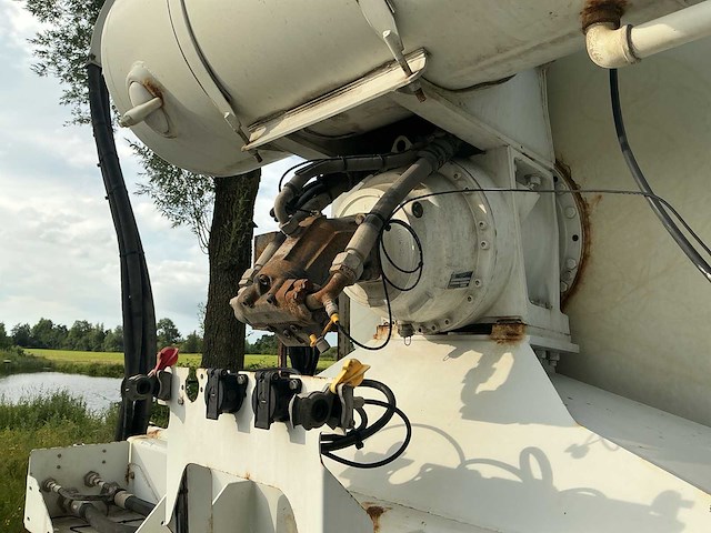 2014 liebherr sf34 10 m³ betonmixer-oplegger - afbeelding 18 van  19