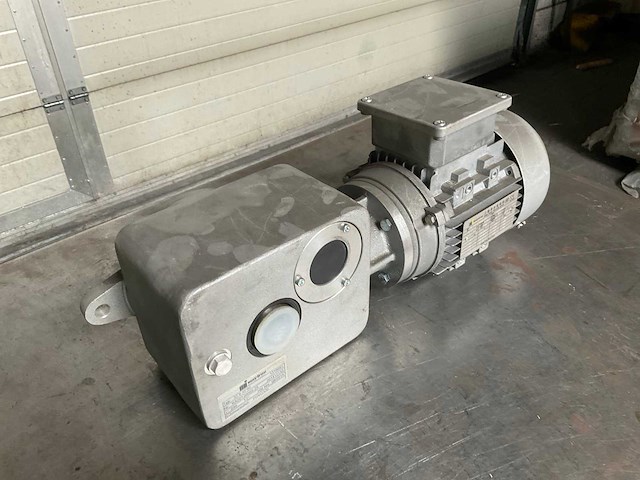 2014 mayfran 32.6 sp80 partij elektromotor met reductor - afbeelding 2 van  8