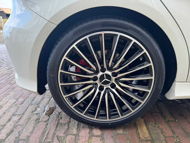 2014 mercedes-benz a-klasse 250 amg sport 300pk ambition g-313-tz - afbeelding 23 van  33