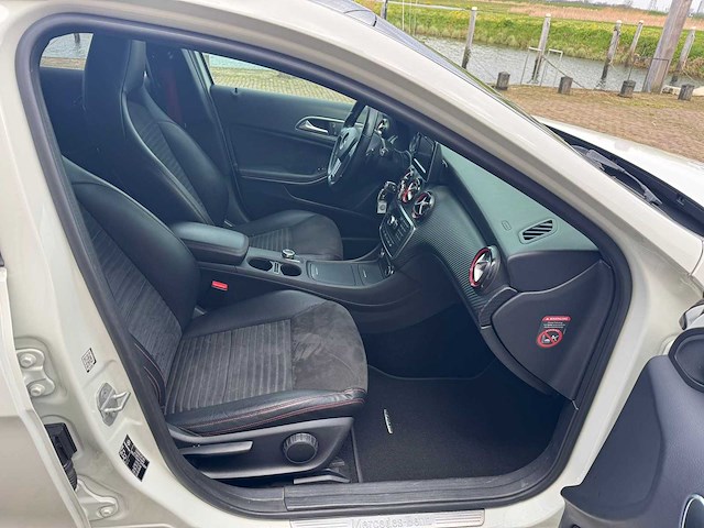 2014 mercedes-benz a-klasse 250 amg sport 300pk ambition g-313-tz - afbeelding 36 van  45