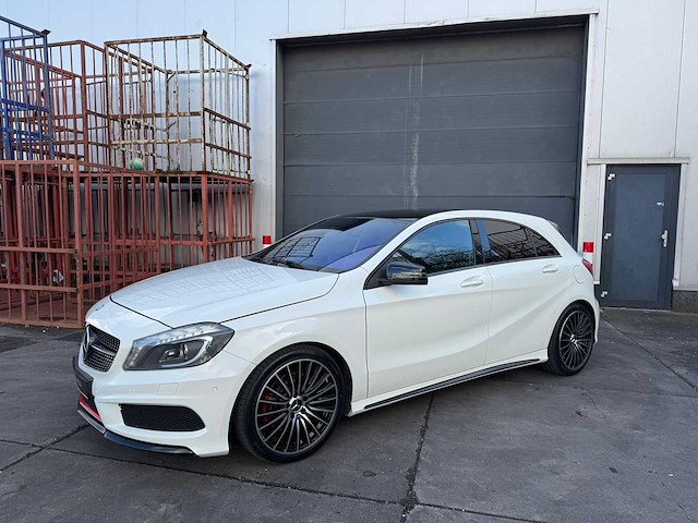 2014 mercedes-benz a-klasse 250 amg sport 300pk ambition g-313-tz - afbeelding 34 van  45