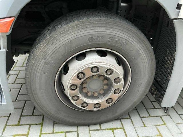 2014 mercedes-benz antos vrachtwagen met gesloten opbouw - afbeelding 13 van  32