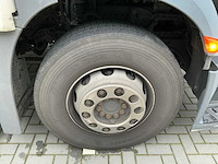 2014 mercedes-benz antos vrachtwagen met gesloten opbouw - afbeelding 14 van  32